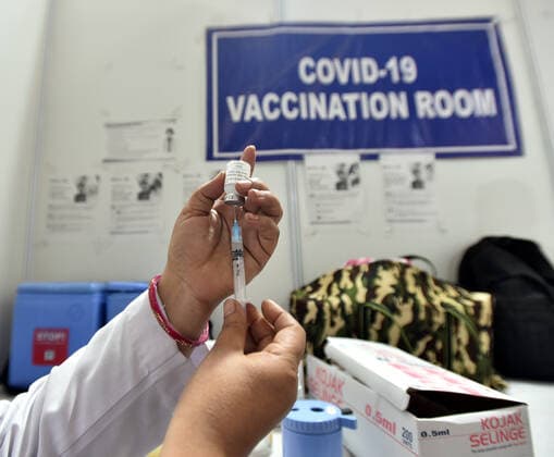 Coronavirus in Indien, Impfungen in Neu-Delhi