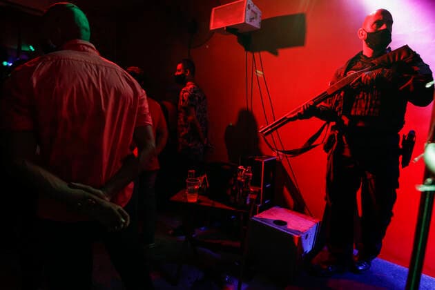Coronavirus in Brasilien, Illegale Party in einem Club aufgelöst in Sao Paulo