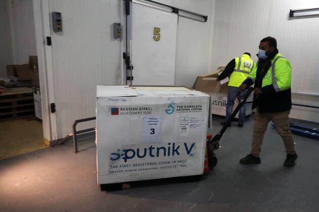Coronavirus in Libyen, Ankunft von Sputnik V Impfstoff in Tripolis