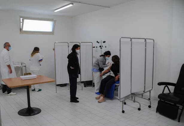 Coronavirus in Italien, Impfzentrum in Portici