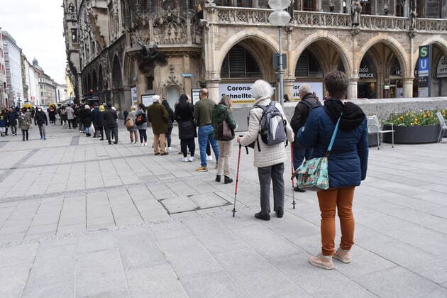 Coronavirus in Bayern, Kostenlose Teststation am Rathaus in München