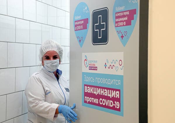 Coronavirus in Russland, Impfung in Moskau