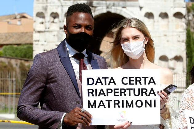 Coronavirus in Italien, Forderung nach Erlaubnis von Hochzeitsfeiern in Rom