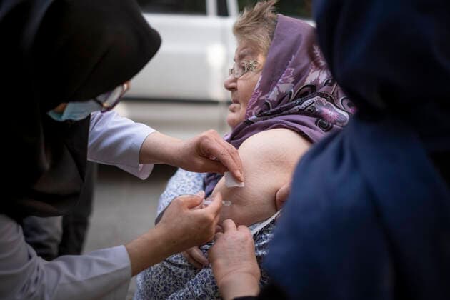 Coronavirus im Iran, Impfungen von über 80jährigen in Teheran