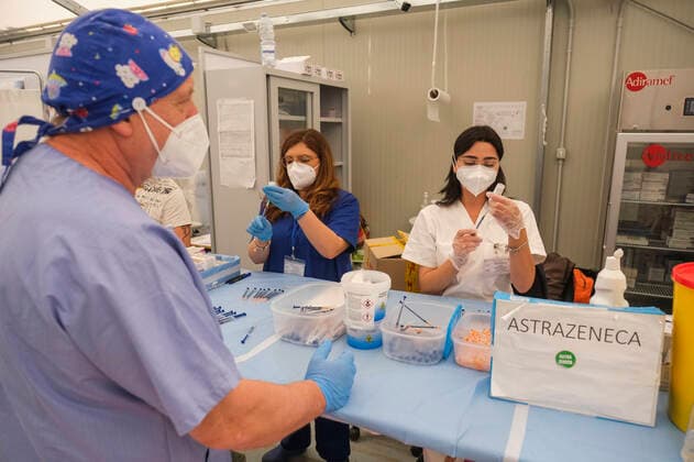 Coronavirus in Italien, Impfungen mit Astrazeneca in Caserta