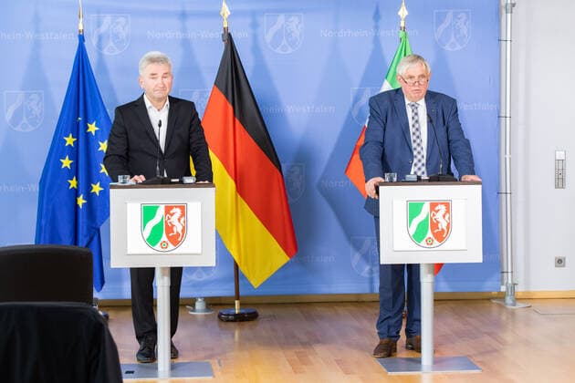 Coronavirus in NRW, Karl-Josef Laumann und Andreas Pinkwart Pressekonferenz in Düsseldorf