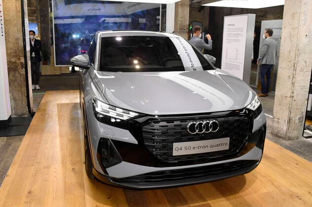 Fahrzeuge, E-Autos, e-tron 50