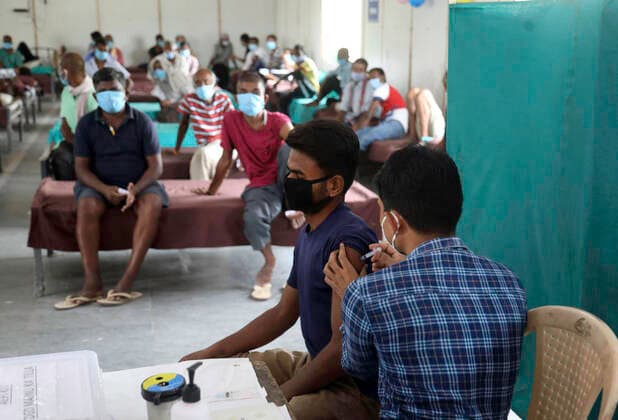 Coronavirus in Indien, Impfaktion für Obdachlose in Neu-Delhi