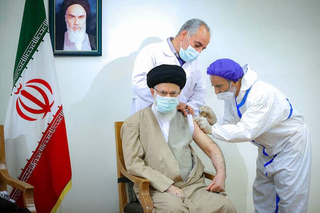Coronavirus in Iran, Ajatollah Ali Khamenei erhält Impfung in Teheran