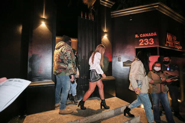 Coronavirus in Brasilien, Auflösung einer illegalen Party durch die Polizei in Sao Paulo