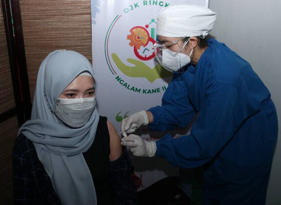 Coronavirus in Indonesien, Massenimpfung in Malang