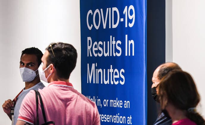 Coronavirus in den USA, Eindrücke vom Flughafen in Orlando