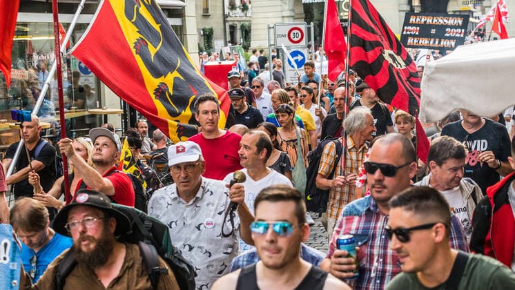 Coronavirus in der Schweiz, Demonstration in Bern gegen die Landesregierung