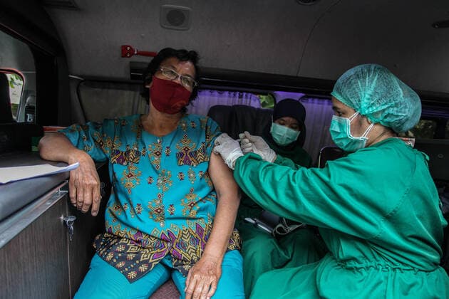 Coronavirus in Indonesien, Mobiles Impfzentrum in Medan