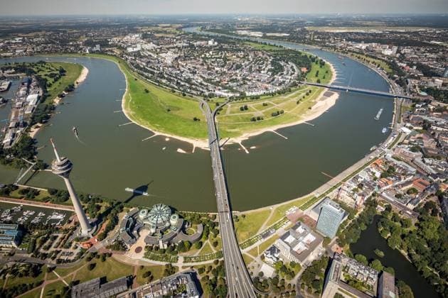 Kalendermotive: Der Rhein von oben