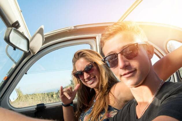 IMAGO Creative, Sommer, Im Cabrio
