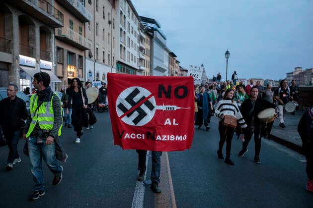 Coronavirus in Italien, Proteste gegen den Grünen Pass in Pisa