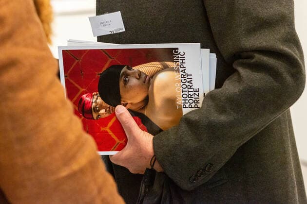 London, Taylor Wessing Portrait Prize, Fotoausstellung am Cromwell Place