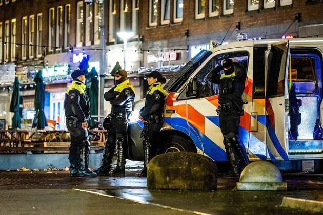 Coronavirus in den Niederlanden, Polizeipräsenz in Rotterdam