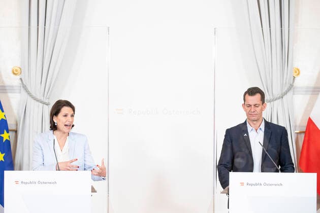 Coronavirus in Österreich, Runder Tisch im Bundeskanzleramt in Wien