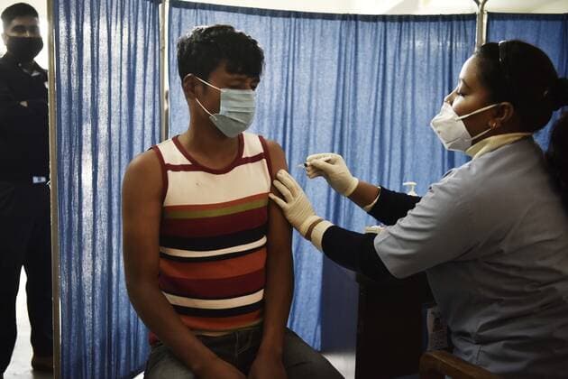 Coronavirus in Indien, Durchführung von Tests und Impfungen in Gurugram
