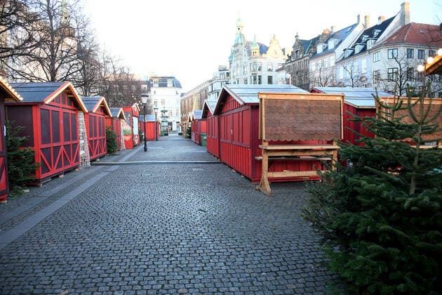 Coronavirus in Dänemark, geschlossene Stände auf dem Weihnachtsmarkt in Kopenhagen
