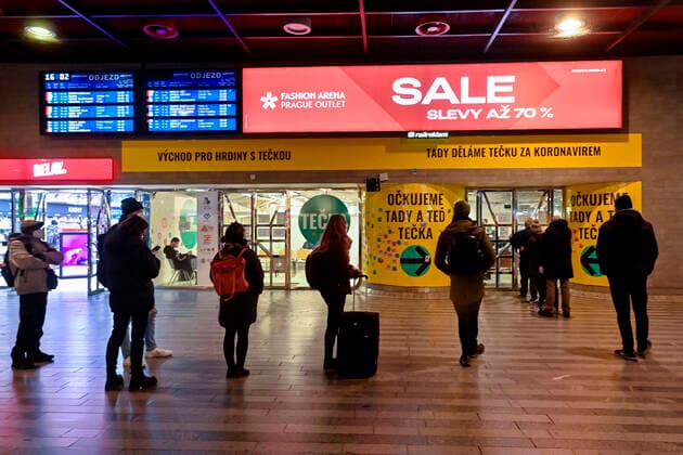 Coronavirus in Tschechien, Impfzentrum im Hauptbahnhof in Prag