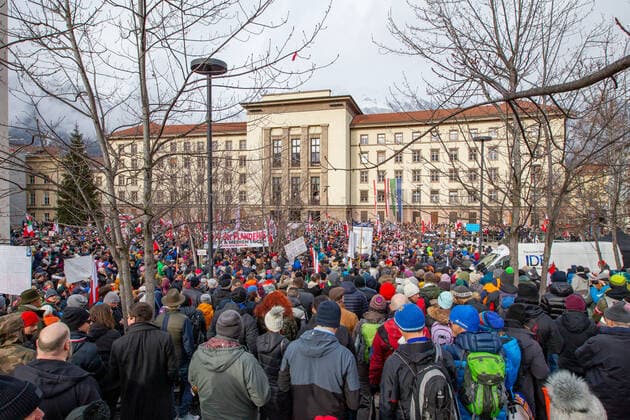 Coronavirus in Österreich, Proteste von Impfgegnern in Innsbruck