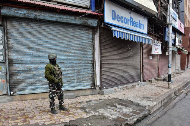 Coronavirus in Indien, Wochenend-Lockdown in Jammu und Kaschmir