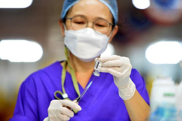 Coronavirus in Thailand, Impfungen in Bangkok