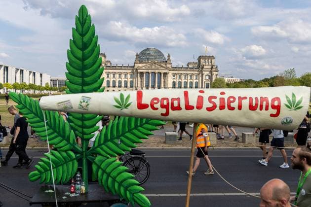 Gesetz zur Cannabis-Legalisierung soll bis August ins Kabinett - Archivbilder