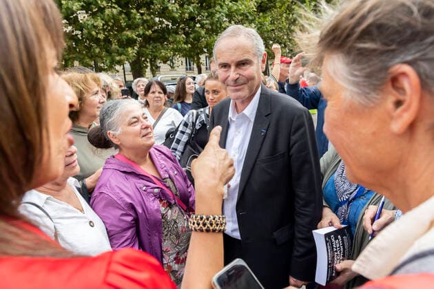 Coronavirus in Frankreich, Demonstration für Professor Perronne in Paris