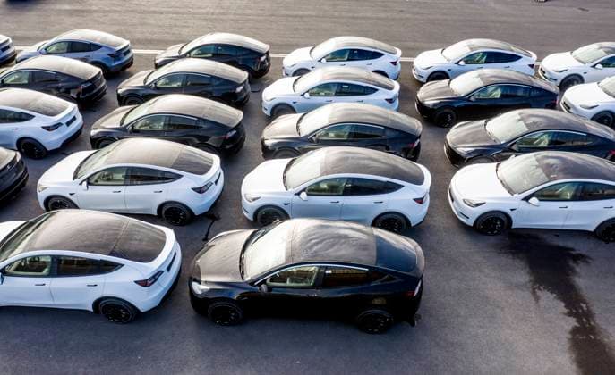 Probleme bei Türgriffen: Tesla ruft fast drei Millionen Autos in China zurück, Archivbilder