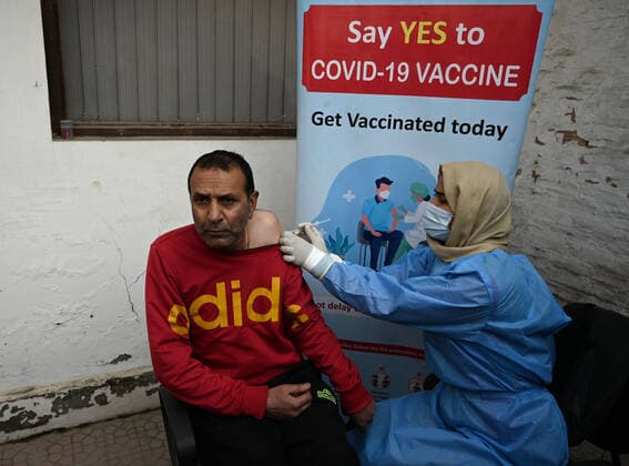Coronavirus in Indien, Covid 19 Booster Impfung in Srinagar