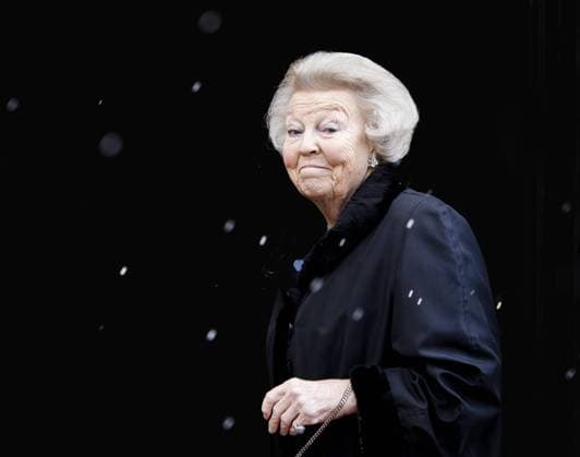 Prinzessin Beatrix der Niederlande hat sich bei Skiunfall das Handgelenk gebrochen - Archivbilder