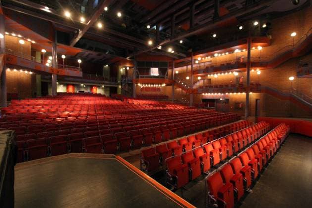 NRW, 650 Stühle aus Stadttheater in Bocholt verschwunden - Archivbilder