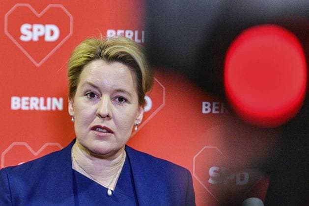 Abgeordnetenhaus Berlin, SPD Kreisverband Neukölln stimmt gegen Schwarz-Rote Koalition, Archivbilder