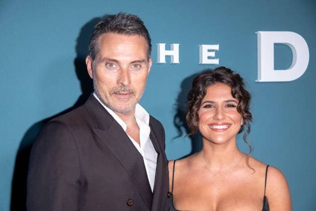 Rufus Sewell und Vivian Benitez haben sich verlobt