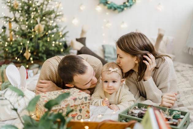 IMAGO Creative, Weihnachten, Zeit mit Familie und Freunden