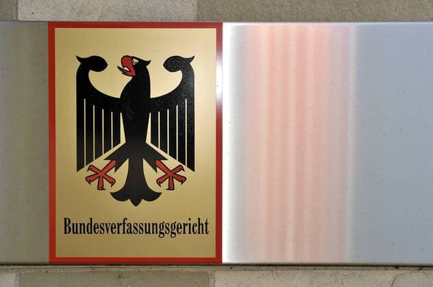 Bundesverfassungsgericht nimmt Arbeit auf, 75. jahrestag am 7. September