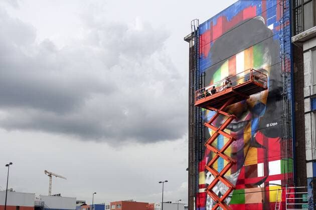 Anne Frank Porträt von Eduardo Kobra in Amsterdam