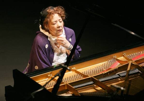 Pianistin Ingrid Fujiko Hemming gestorben