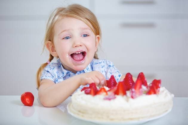 IMAGO Creative, Food, Erdbeerkuchen