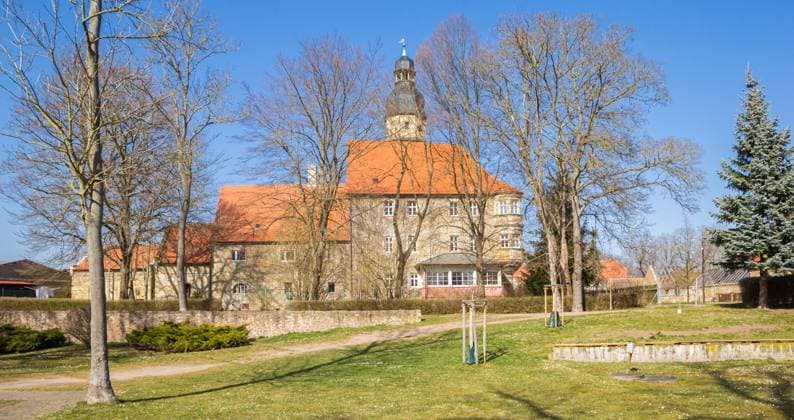 Scloss Schochwitz bei Halle wird versteigert, Archivbilder