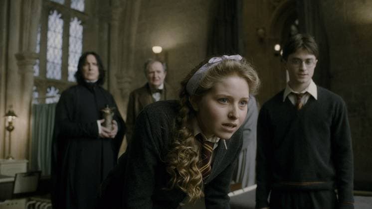 Harry Potter Darstellerin Jessie Cave hat sich verlobt - Archivbilder