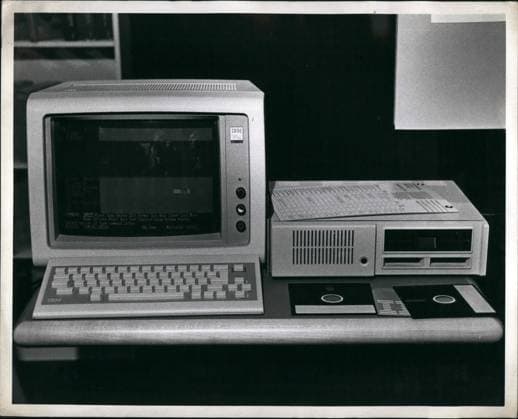 IBM präsentiert seinen ersten PC, 45. Jahrestag am 12. August