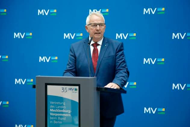 Mecklenburg-Vorpommern, Minister Backhaus in Zusammenhang mit Walrettung angezeigt, Archivbilder