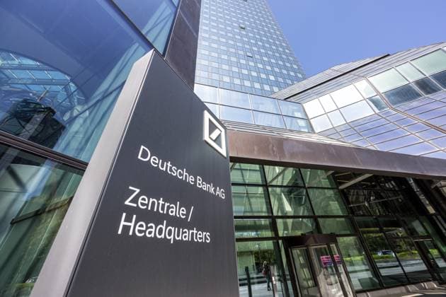 Steuerfahnder durchsuchen die Zentrale der Deutschen Bank, Archivbilder