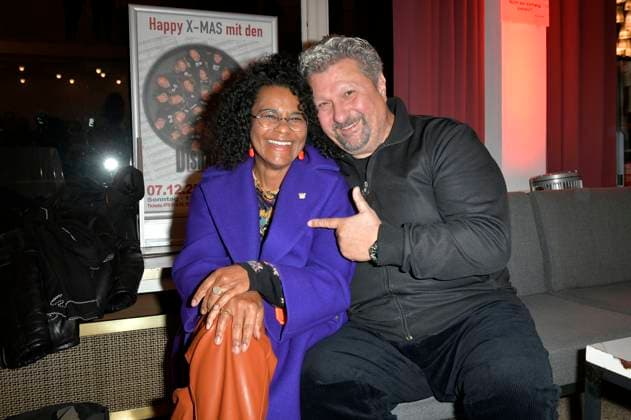 Carmen darf nicht platzen Premiere in Berlin