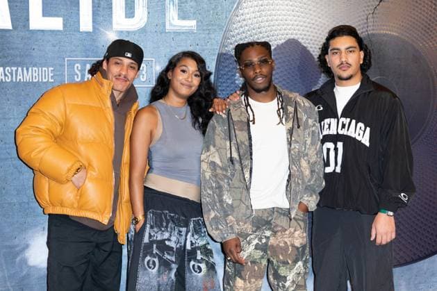 Valide Staffelpremiere in Paris